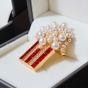 Popcorn-Anstecknadel